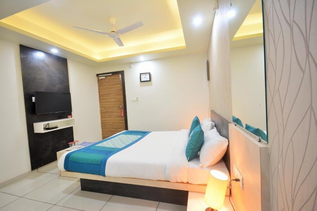 אחמדאבאד Hotel Sigma Inn מראה חיצוני תמונה