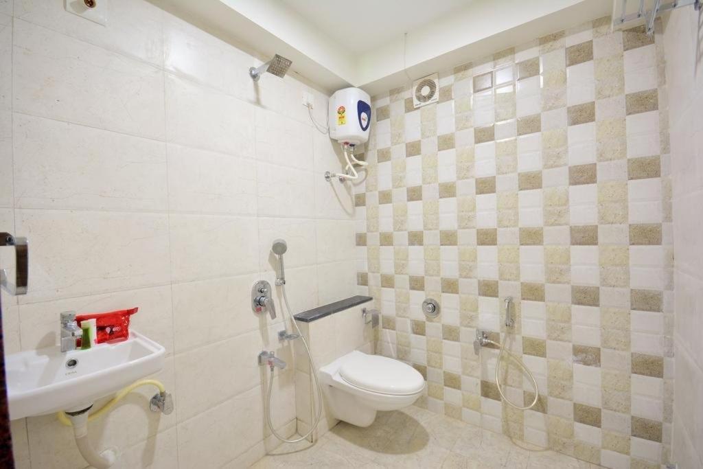 אחמדאבאד Hotel Sigma Inn מראה חיצוני תמונה